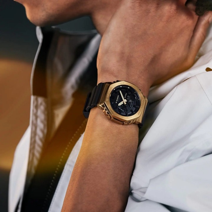 Bild von Casio G-Shock G-Steel Black x Gold Series