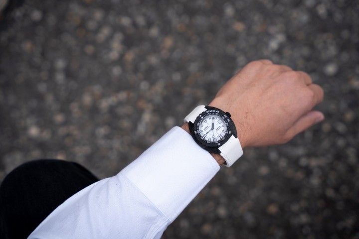 Bild von Doxa SUB 300 Carbon Whitepearl