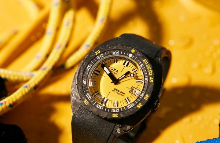 Bild von Doxa SUB 300 Carbon Divingstar