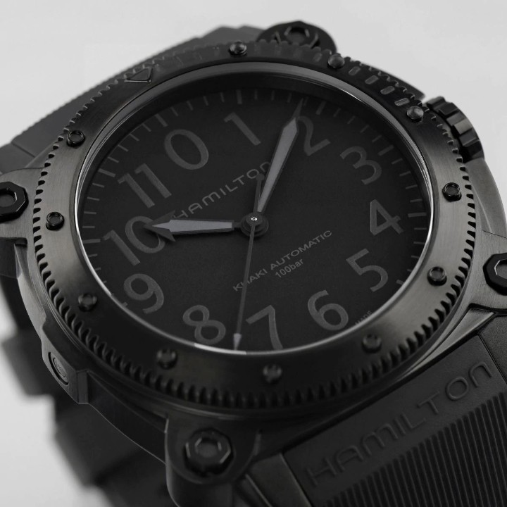 Bild von Hamilton Khaki Navy BeLOWZERO Auto Titanium