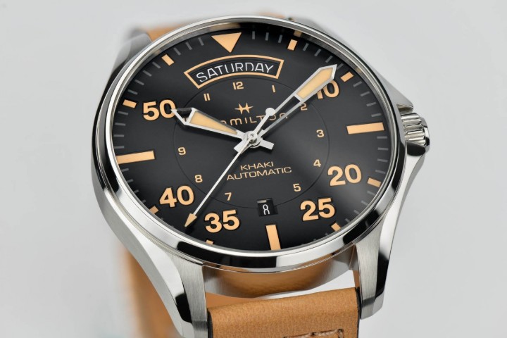 Bild von Hamilton Khaki Aviation Pilot Day Date