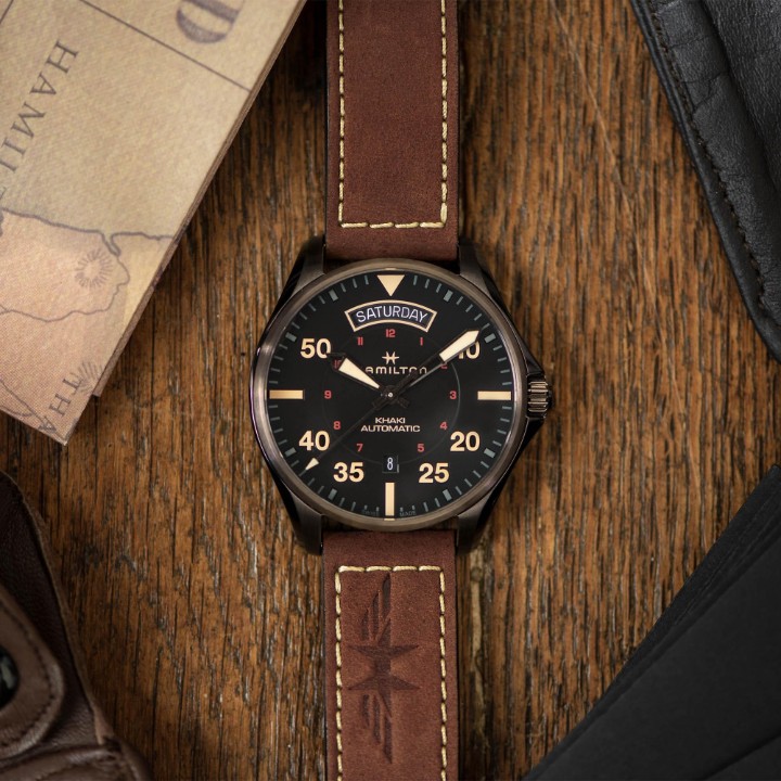 Bild von Hamilton Khaki Aviation Pilot Day Date