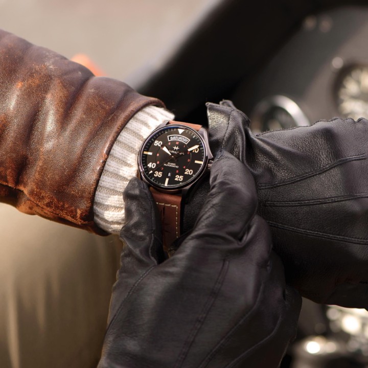 Bild von Hamilton Khaki Aviation Pilot Day Date