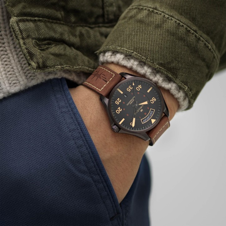 Bild von Hamilton Khaki Aviation Pilot Day Date