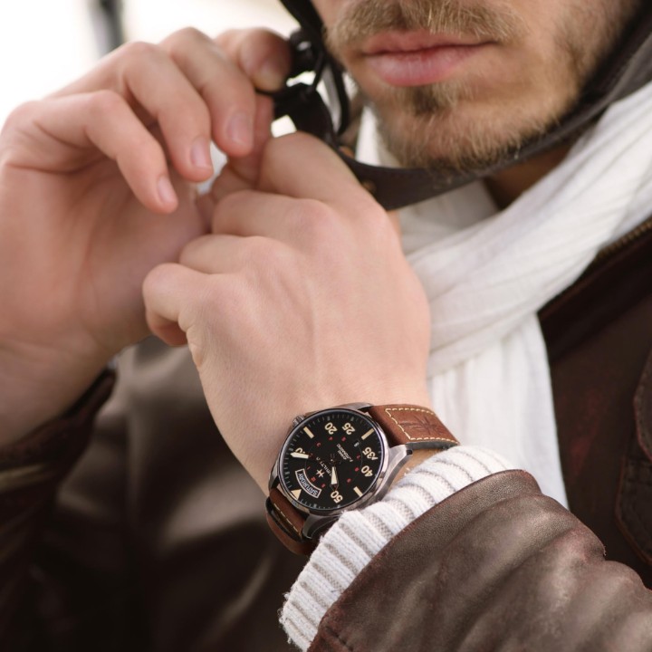Bild von Hamilton Khaki Aviation Pilot Day Date