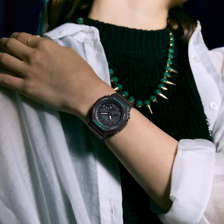 Bild von Casio G-Shock Mini Carbon Core Guard