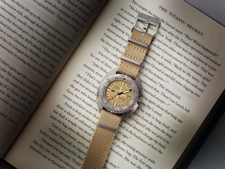 Bild von Doxa SUB 300T Clive Cussler Edition