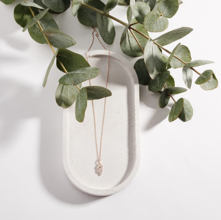 Bild von Anhänger LOEE Gaia aus Roségold mit Diamanten