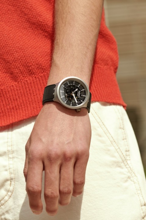 Bild von Swatch Dark Irony