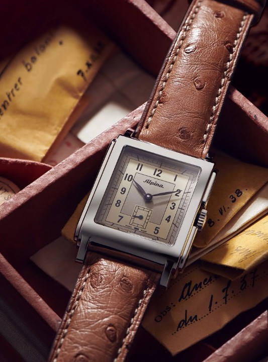 Bild von Alpina Alpiner Heritage Carrée Automatic 140 Years