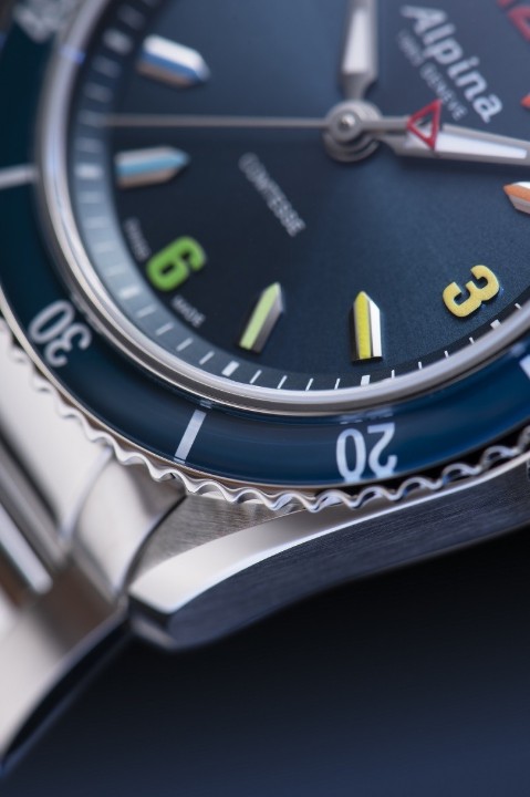 Bild von Alpina Alpiner Comtesse Sport Quartz Rainbow Limited Edition