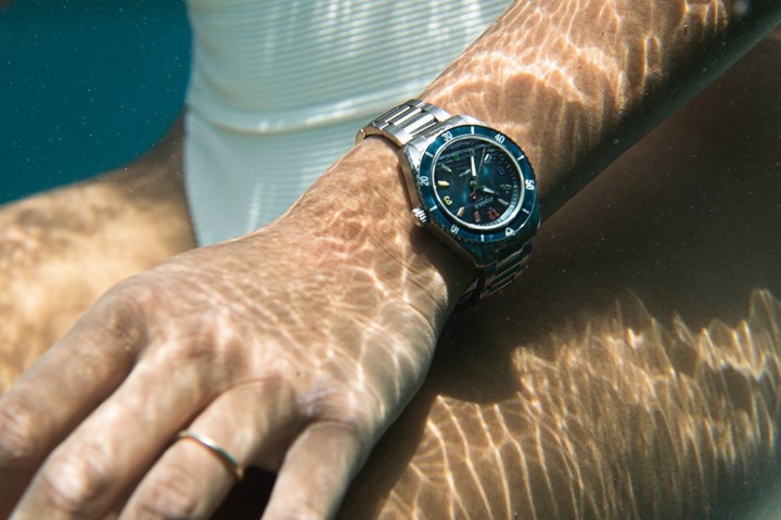 Bild von Alpina Alpiner Comtesse Sport Quartz Rainbow Limited Edition