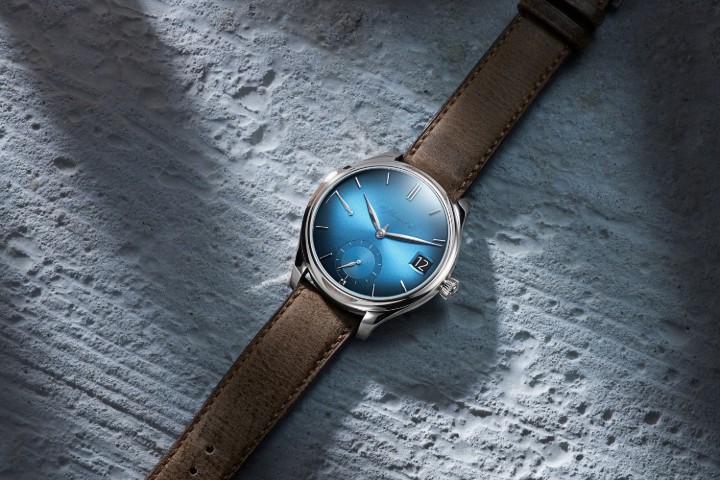 Bild von H. Moser & Cie Endeavour Perpetual Calendar Funky Blue