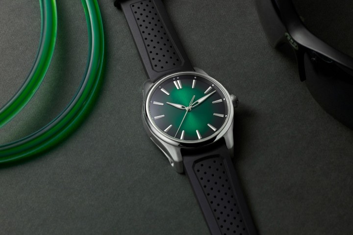 Bild von H. Moser & Cie Pioneer Centre Seconds Cosmic Green