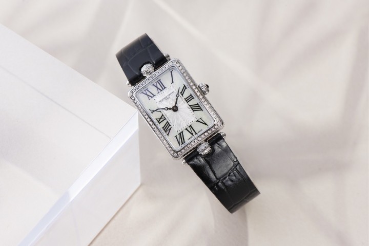 Bild von Frederique Constant Classics Art Deco Carrée