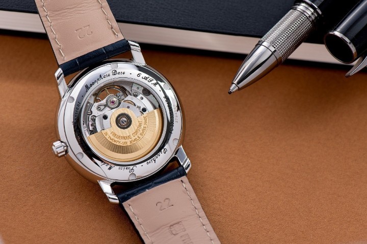 Bild von Frederique Constant Classics Heart Beat Moonphase