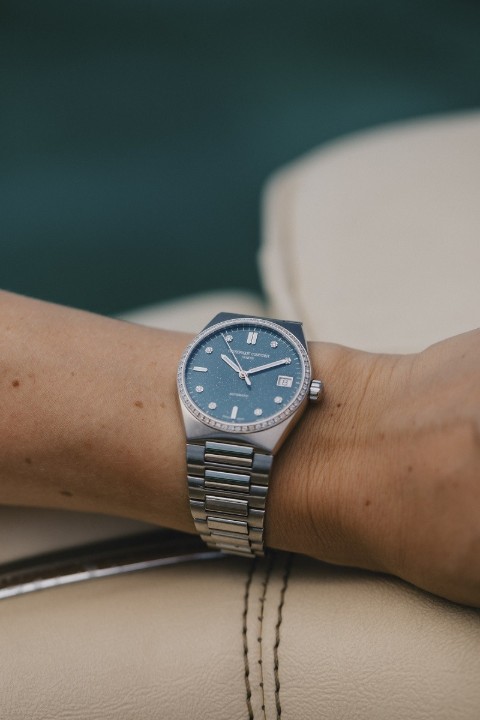Bild von Frederique Constant Highlife Ladies Automatic Sparkling Limited Edition