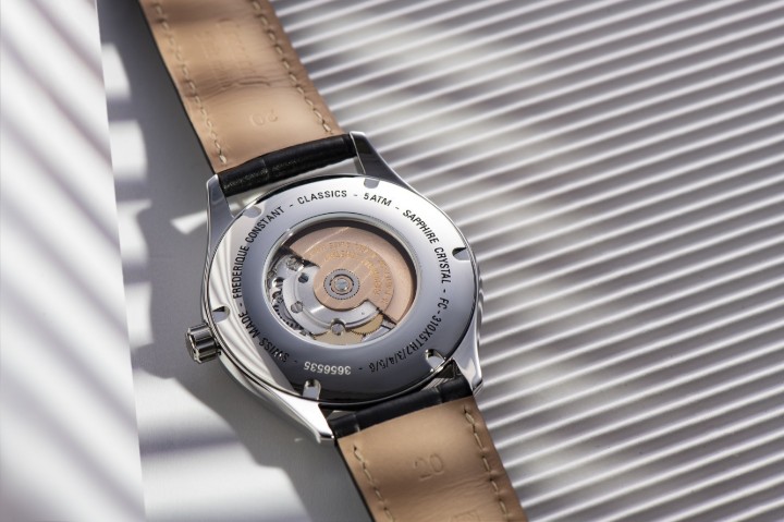 Bild von Frederique Constant Classics Heart Beat Automatic