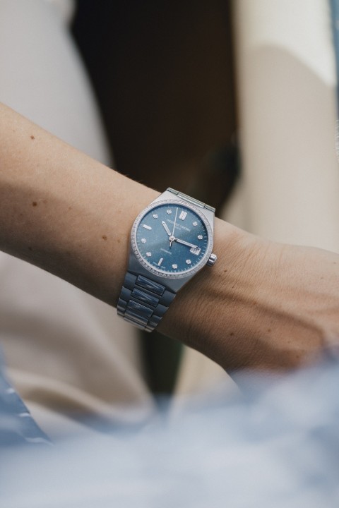 Bild von Frederique Constant Highlife Ladies Automatic Sparkling Limited Edition