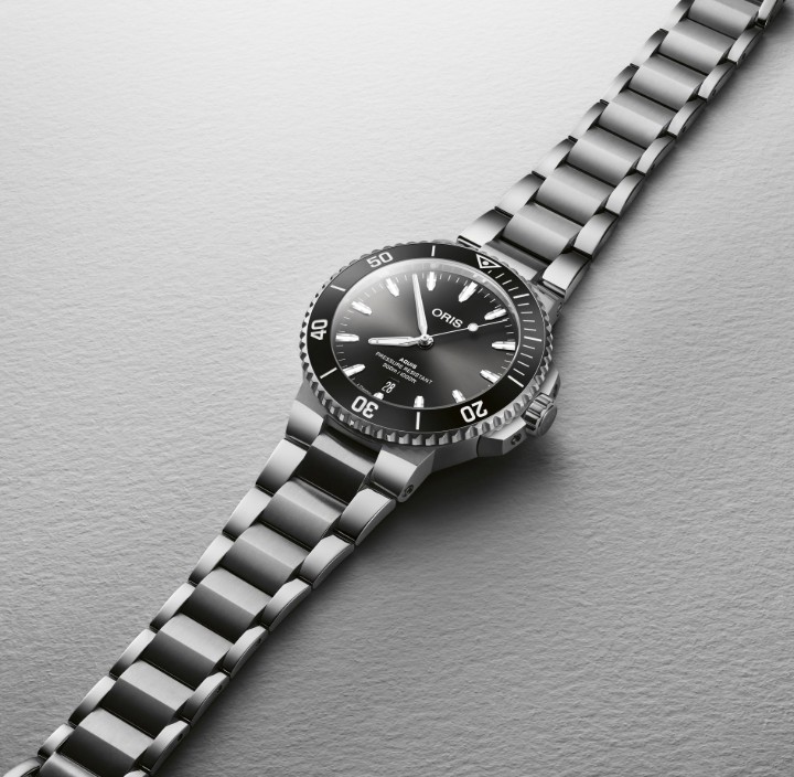 Obrázek Oris Aquis Date