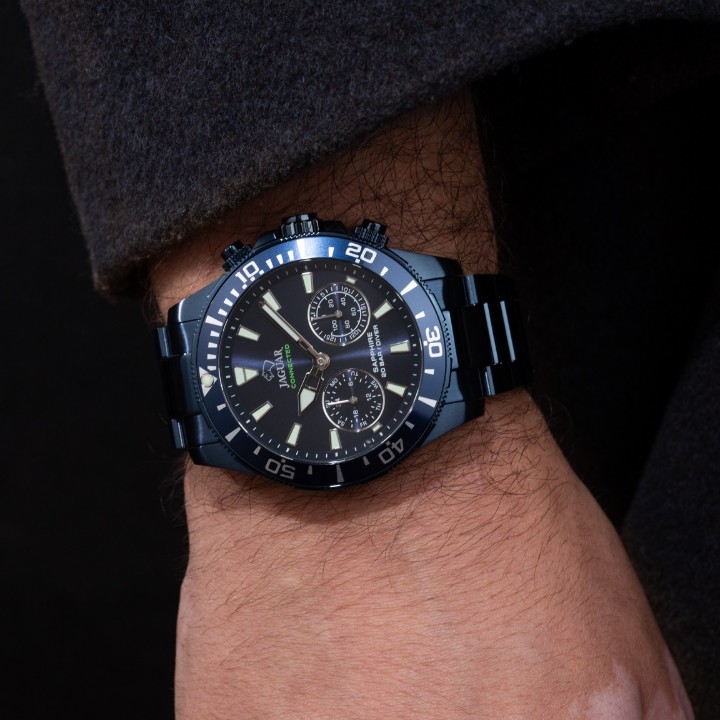 Bild von Jaguar Executive Diver Hybrid