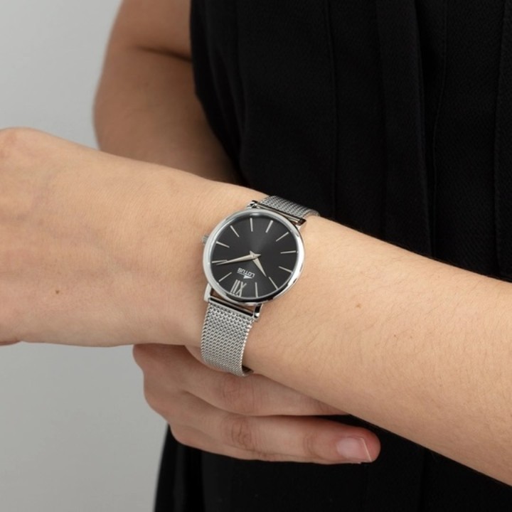 Bild von Lotus Smart Casual