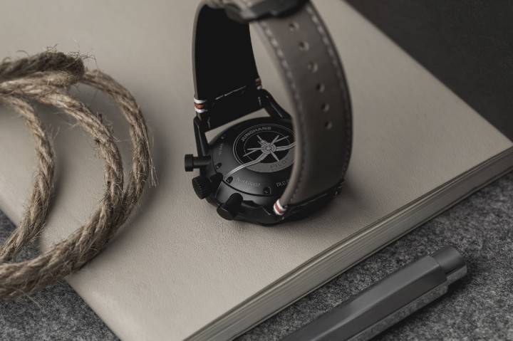 Bild von Junghans Meister Pilot Chronoscope Desert