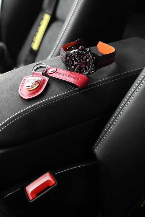 Bild von Tag Heuer Carrera x Porsche Orange Racing