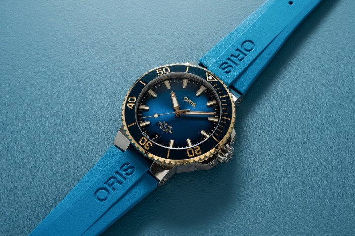 Bild von Oris Aquis Date Calibre 400