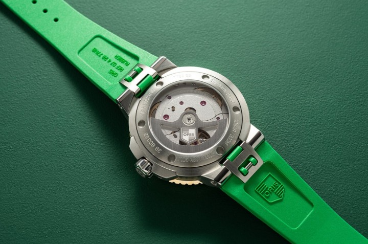Bild von Oris Aquis Date Calibre 400