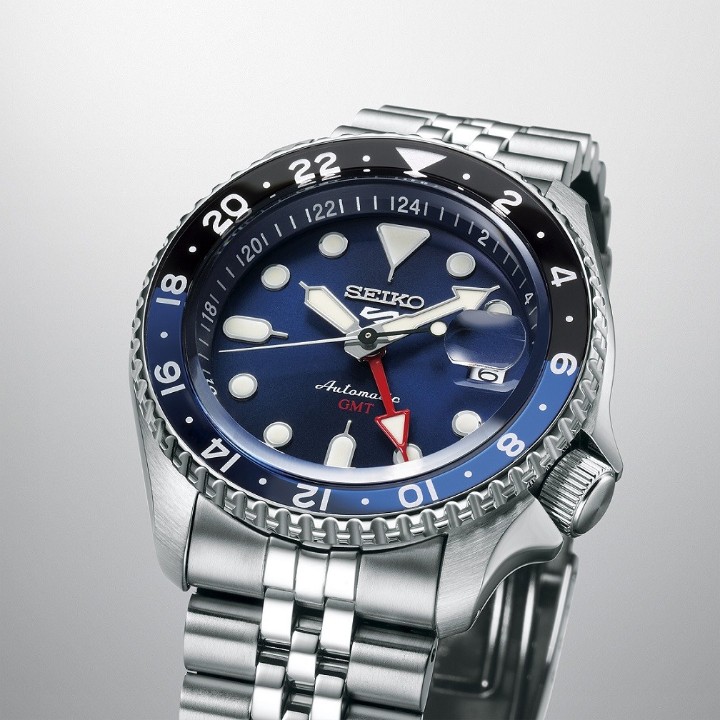 Bild von Seiko 5 Sports 'Blueberry' GMT