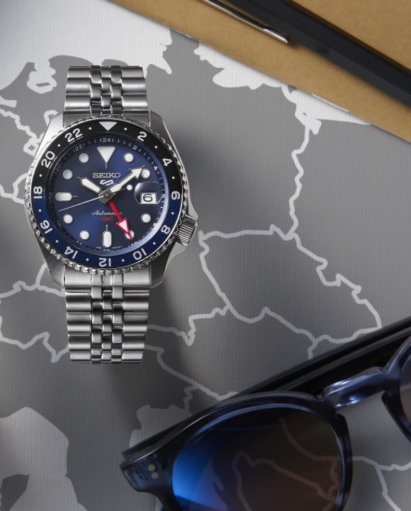Bild von Seiko 5 Sports 'Blueberry' GMT