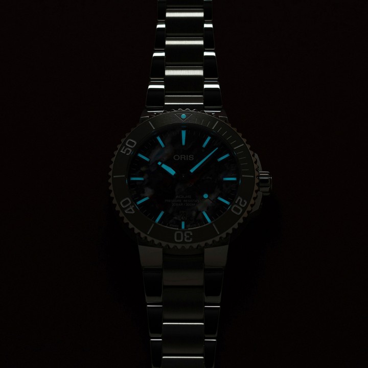 Bild von Oris Aquis Date Upcycle