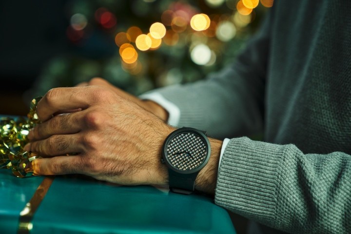 Bild von Swatch Dark Boreal