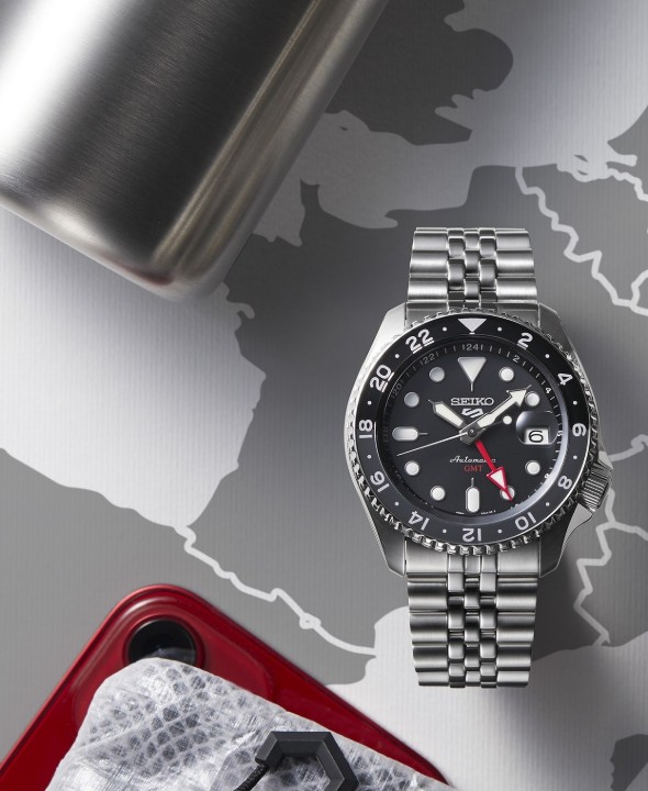 Bild von Seiko 5 Sports 'Black Grape' GMT