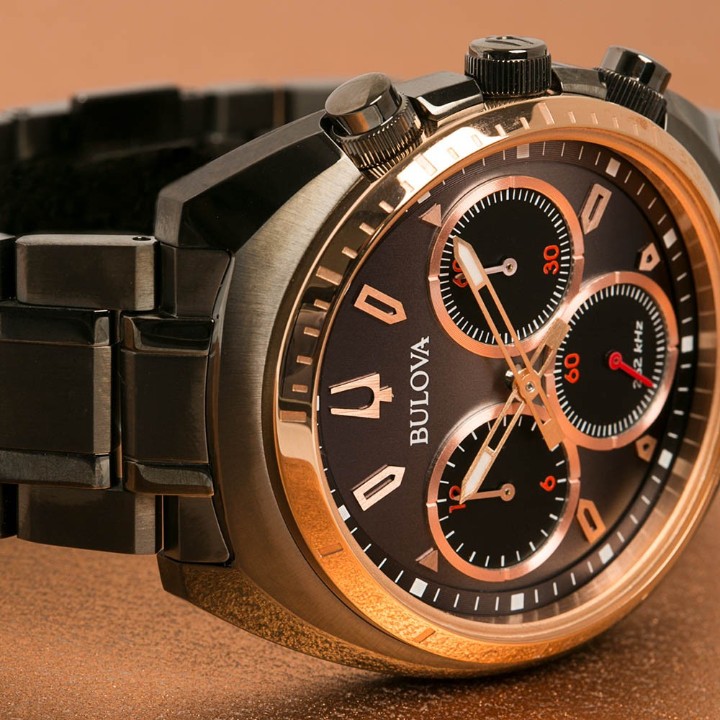Bild von Bulova CURV Quartz