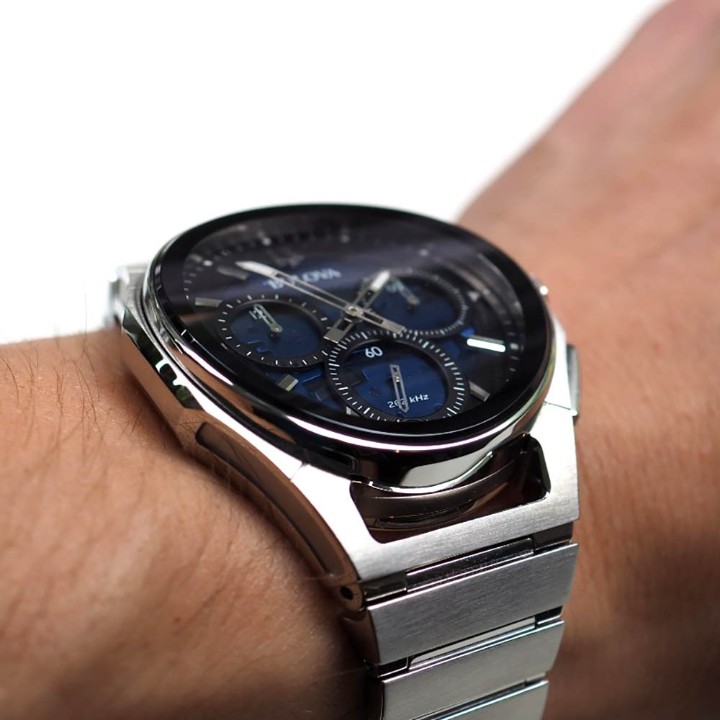 Bild von Bulova CURV Chronograph Quartz