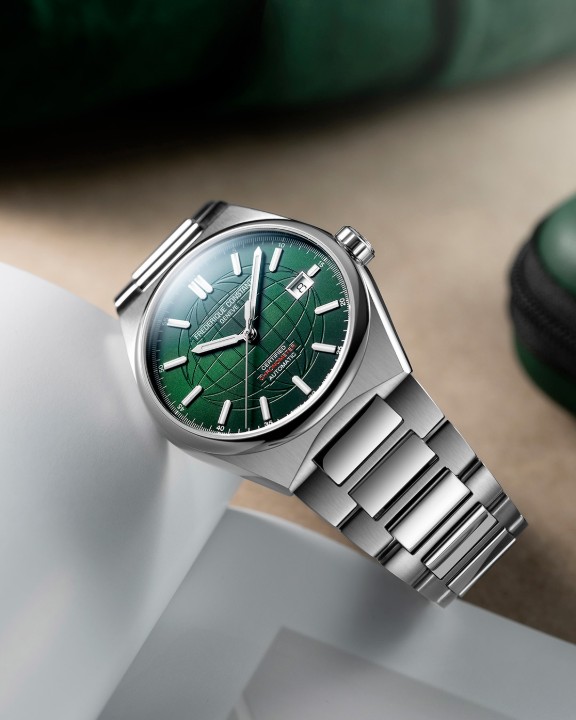 Bild von Frederique Constant Highlife Automatic COSC