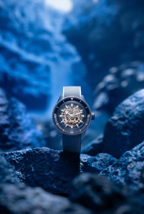 Bild von Rado Captain Cook High-Tech Ceramic Skeleton