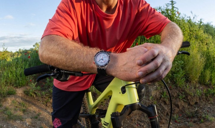 Bild von Swatch The Pilgrim - Tread on it