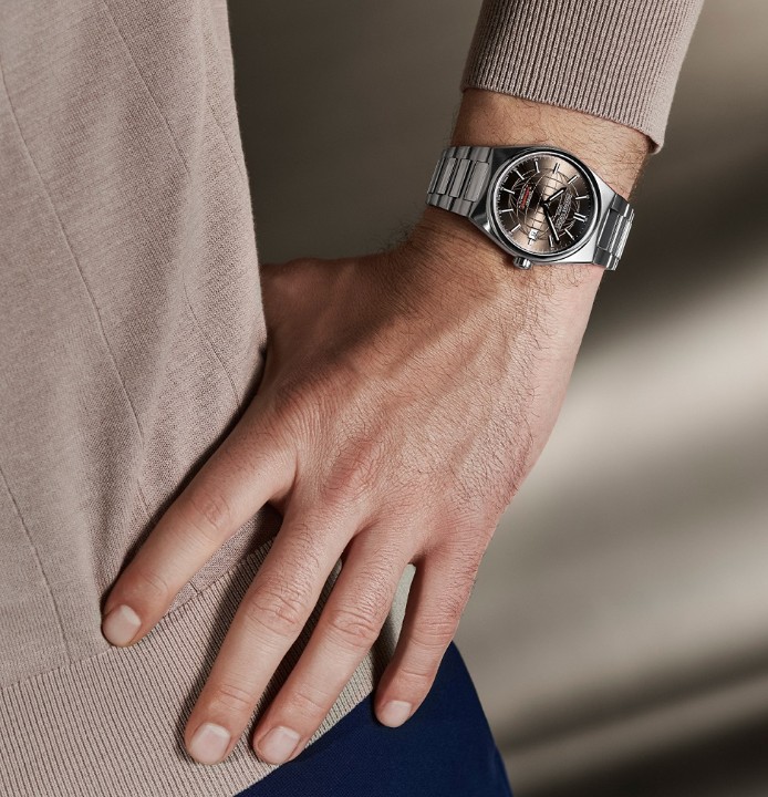 Bild von Frederique Constant Highlife Automatic COSC