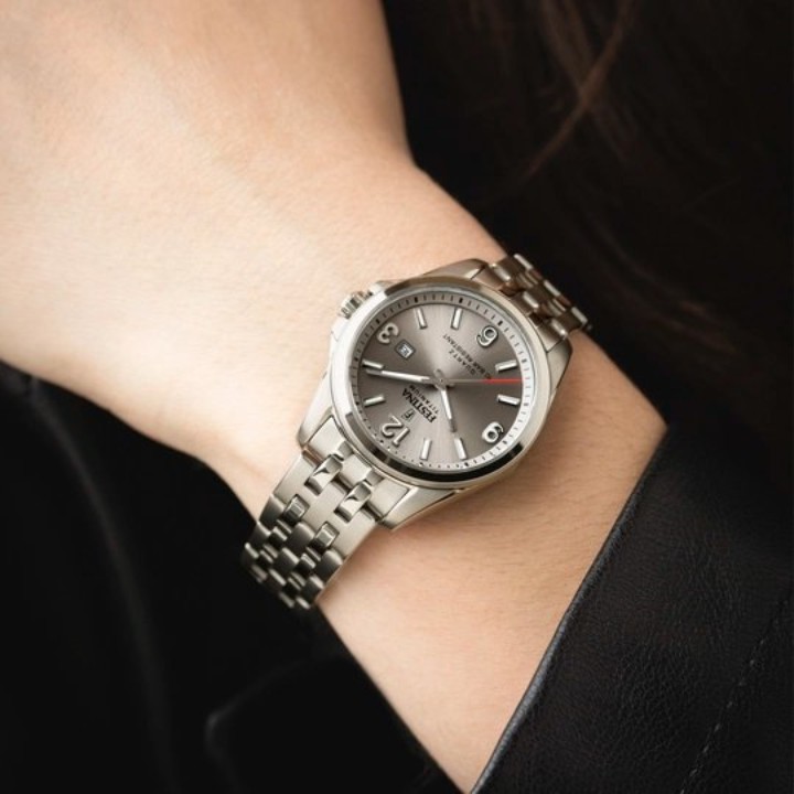 Bild von Festina Titanium Date