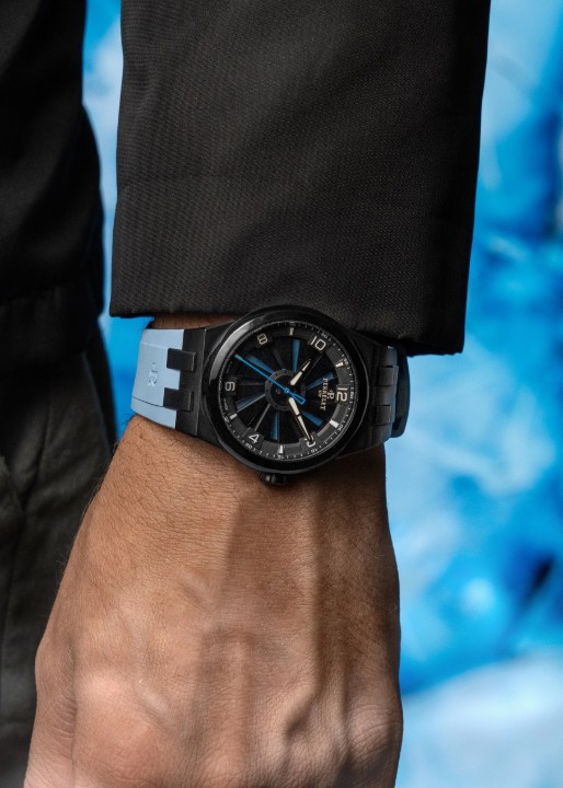 Bild von Perrelet Turbine Titanium 41 Ice Blue