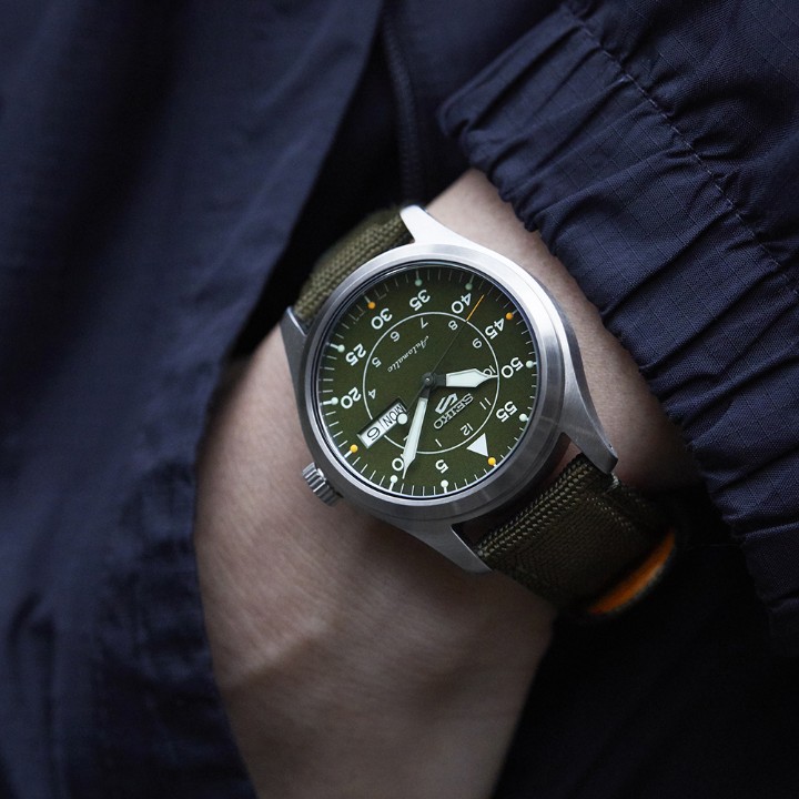 Bild von Seiko 5 Sports Flieger