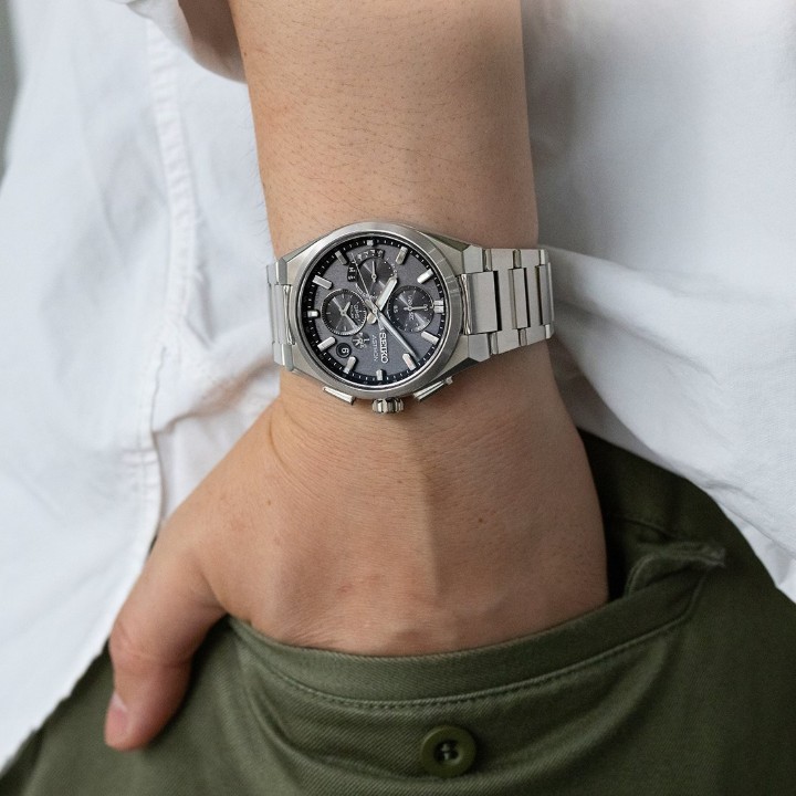 Bild von Seiko Astron GPS Solar