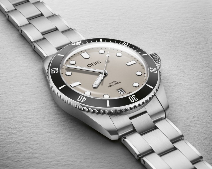 Bild von Oris Divers Date
