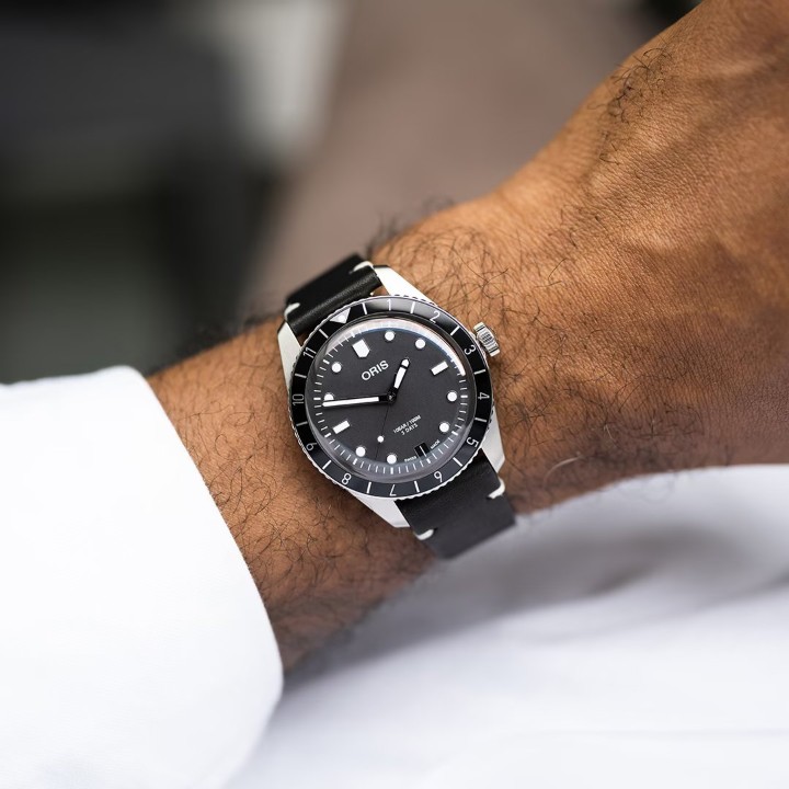 Bild von Oris Divers Sixty-Five 12H Calibre 400