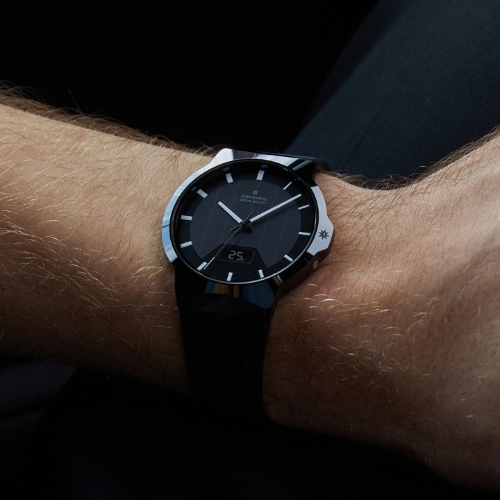 Bild von Junghans Force Mega Solar
