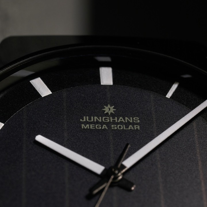 Bild von Junghans Force Mega Solar
