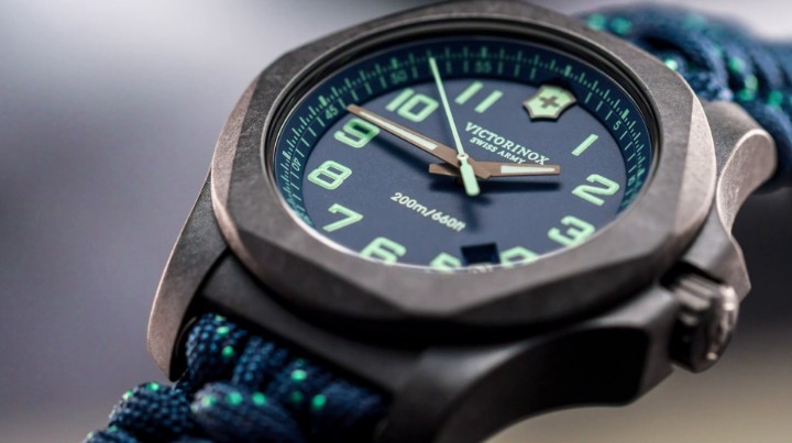 Bild von Victorinox I.N.O.X. Carbon